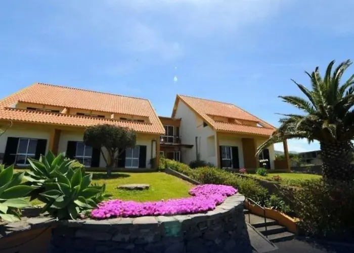 Residencial Farol 3* Ponta do Pargo