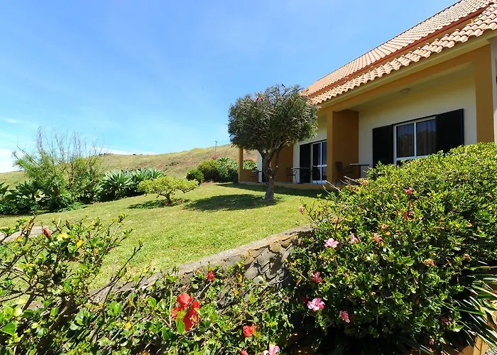 Bed and Breakfast Residencial Farol Ponta do Pargo