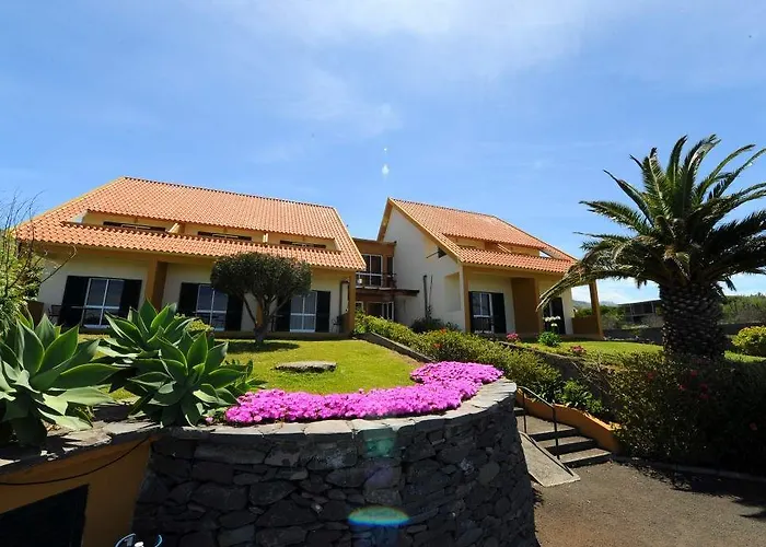 Bed & Breakfast Residencial Farol Ponta do Pargo