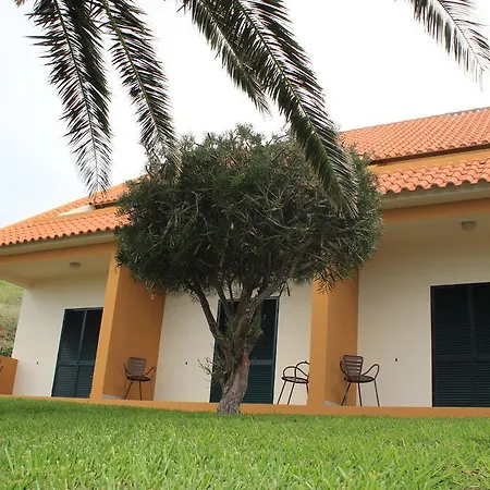 Residencial Farol 3* Ponta do Pargo