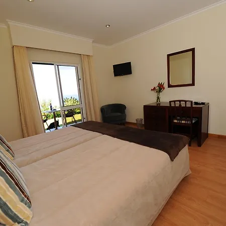 Residencial Farol Bed & Breakfast Ponta do Pargo