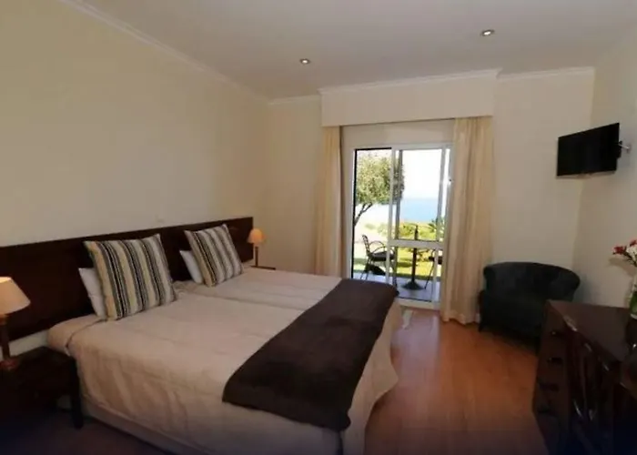 B&B Residencial Farol 3*