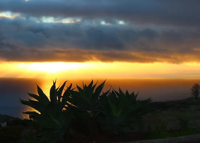 Residencial Farol 3* 폰타 두 파르구