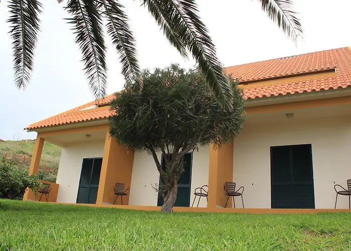 Residencial Farol 3* 폰타 두 파르구