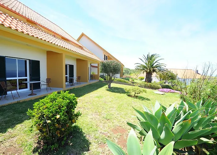 Residencial Farol 3* Ponta do Pargo