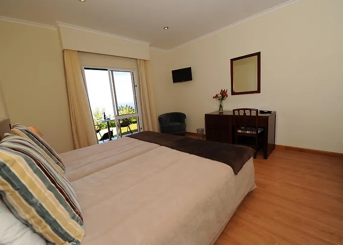 Residencial Farol Nocleg ze śniadaniem Ponta do Pargo